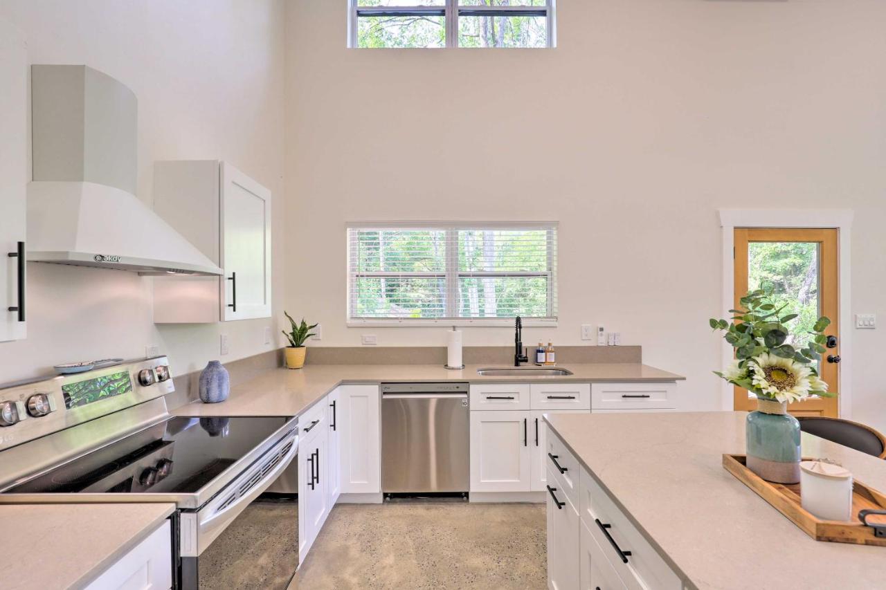 Holiday home Pet-friendly Retreat With Hot Tub Asheville
