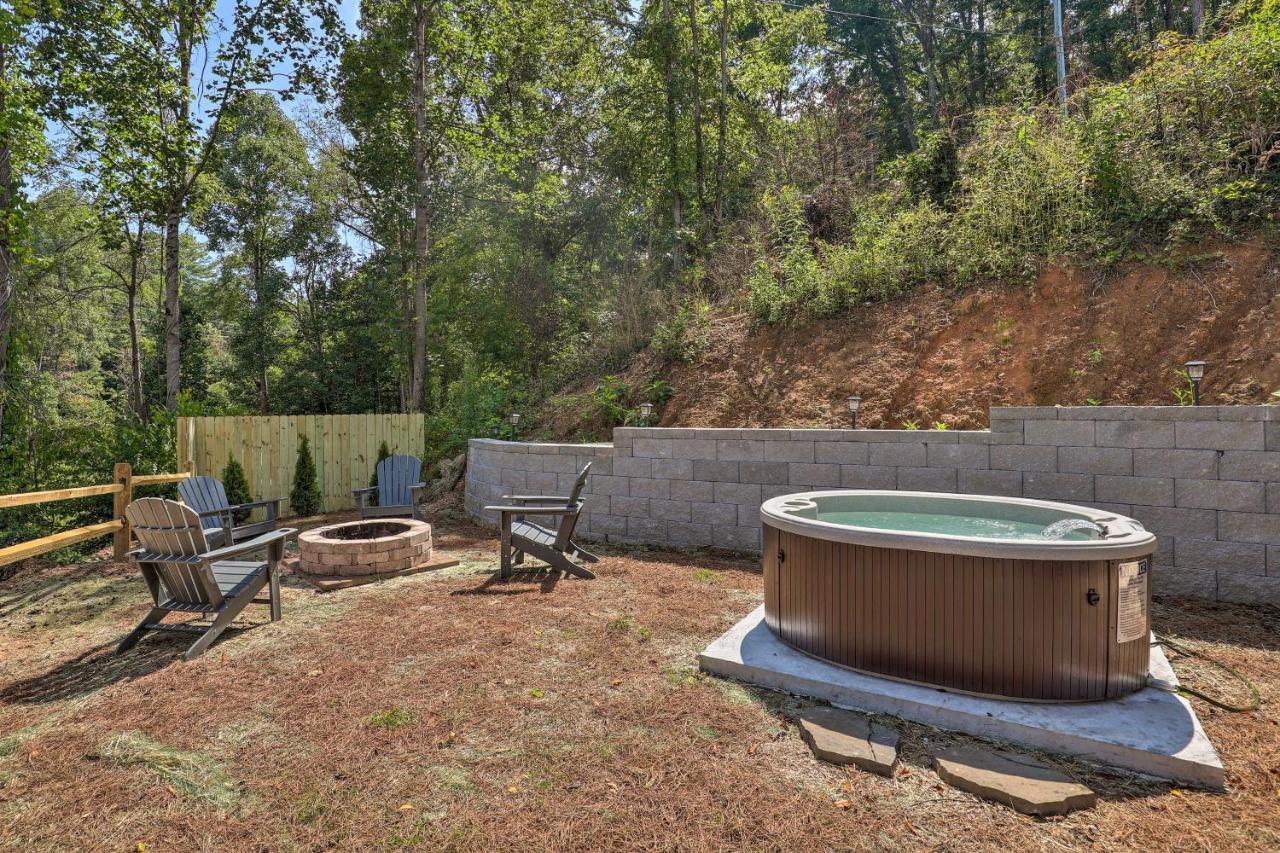 Pet-friendly Retreat With Hot Tub * Asheville