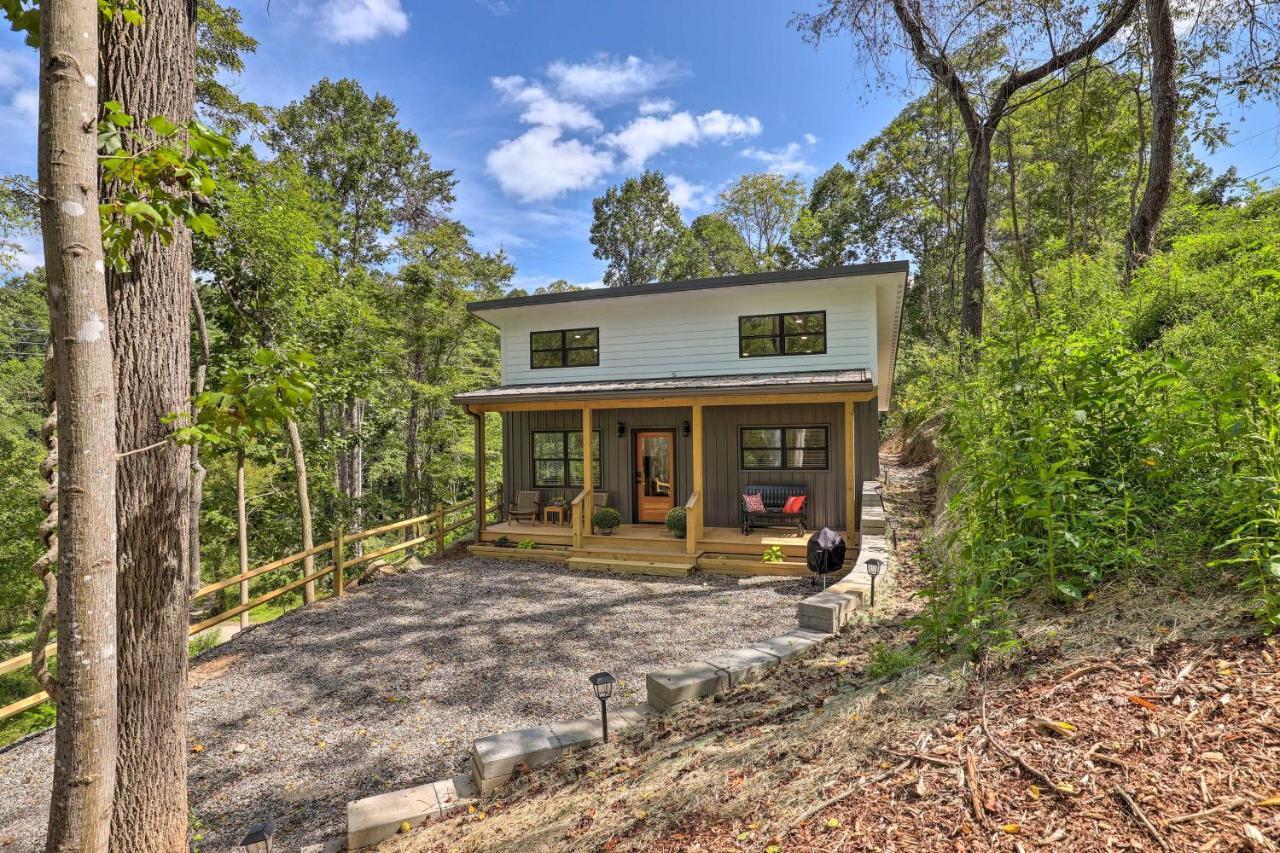 Pet-friendly Retreat With Hot Tub *