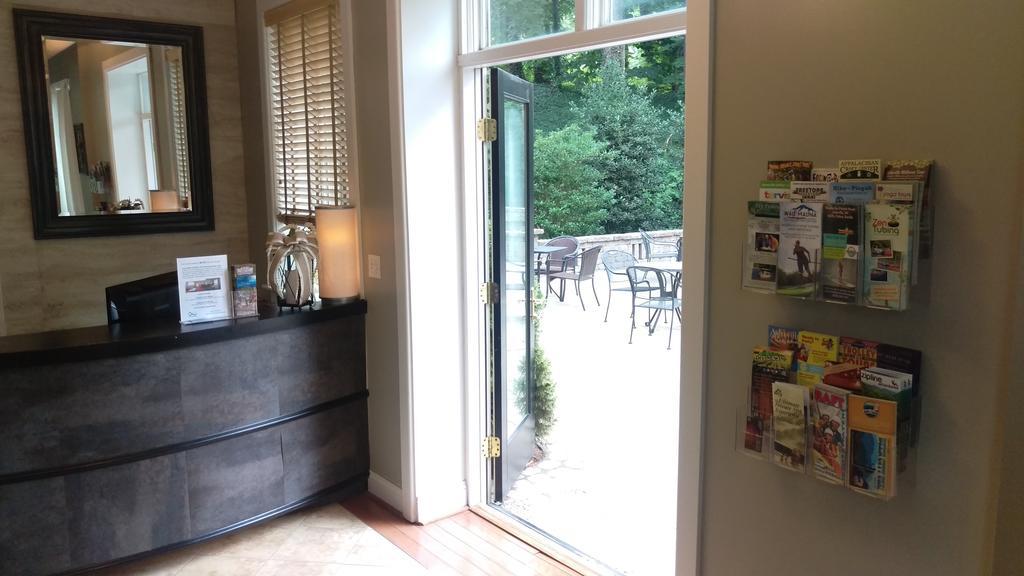 Aparthotel Posh, The Boutique At Biltmore Village