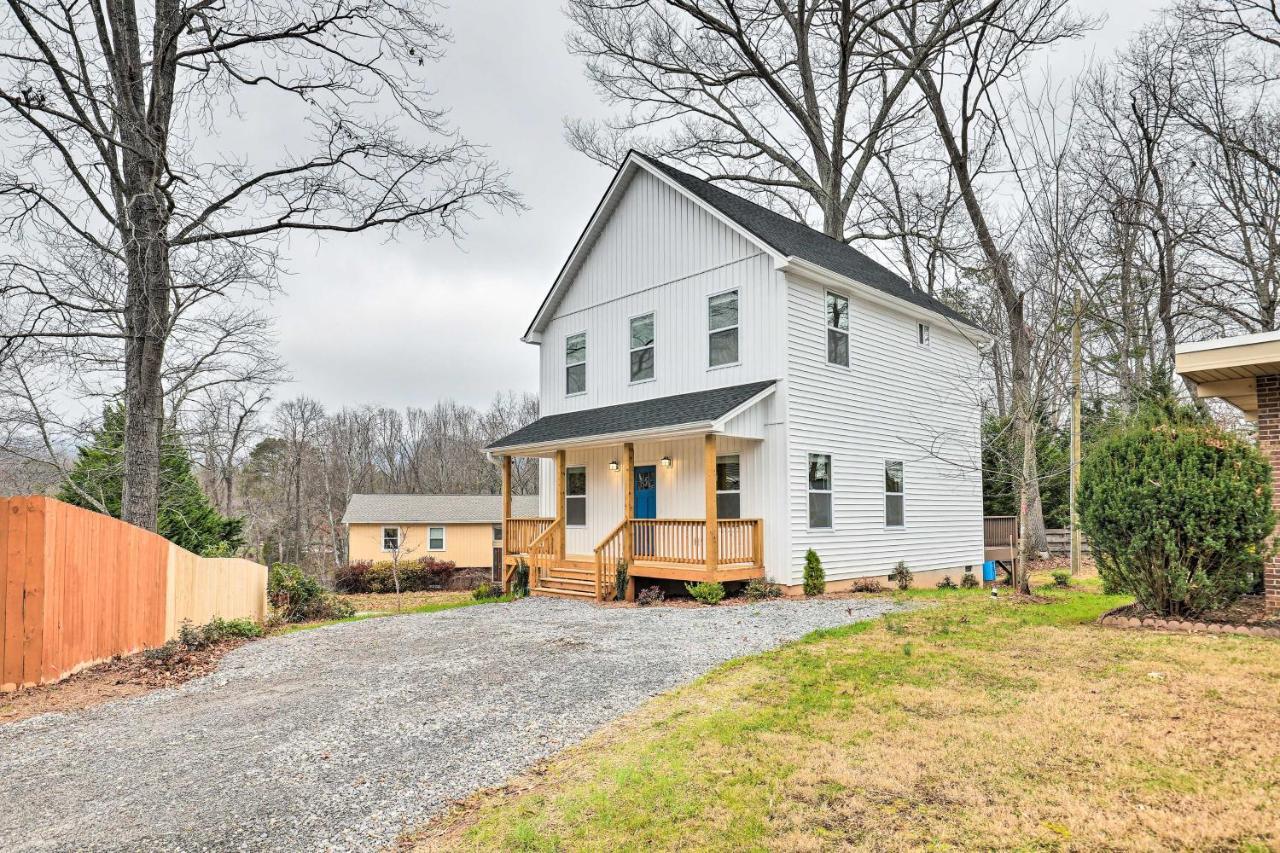 Candler With Deck 8 Mi To Downtown Asheville! Holiday home *