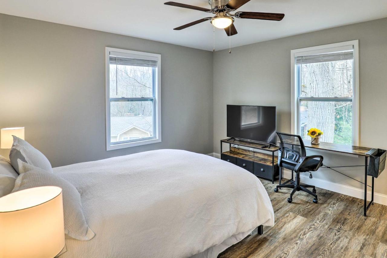Holiday home Candler With Deck 8 Mi To Downtown Asheville!