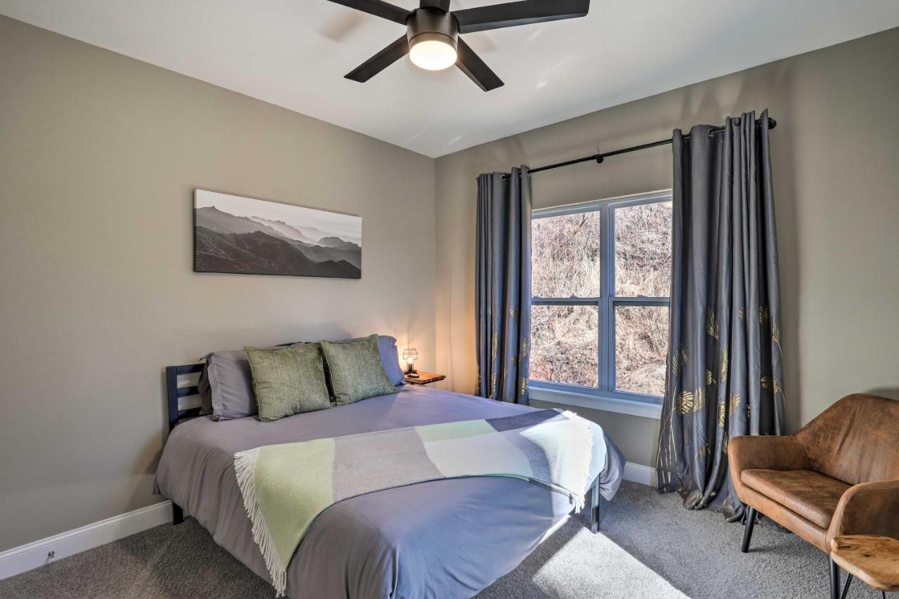 Charming Retreat With Views Near Downtown! Holiday home *