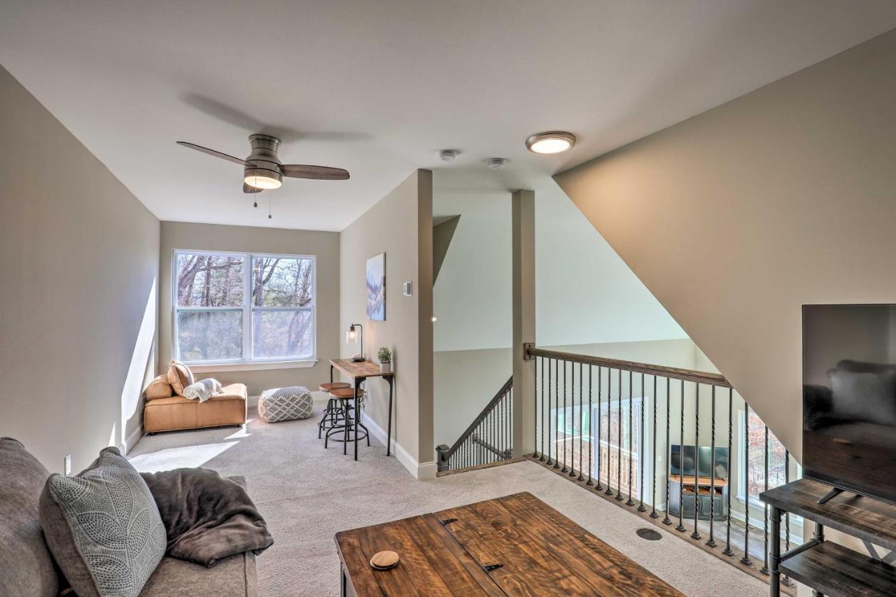 Charming Retreat With Views Near Downtown! * Asheville