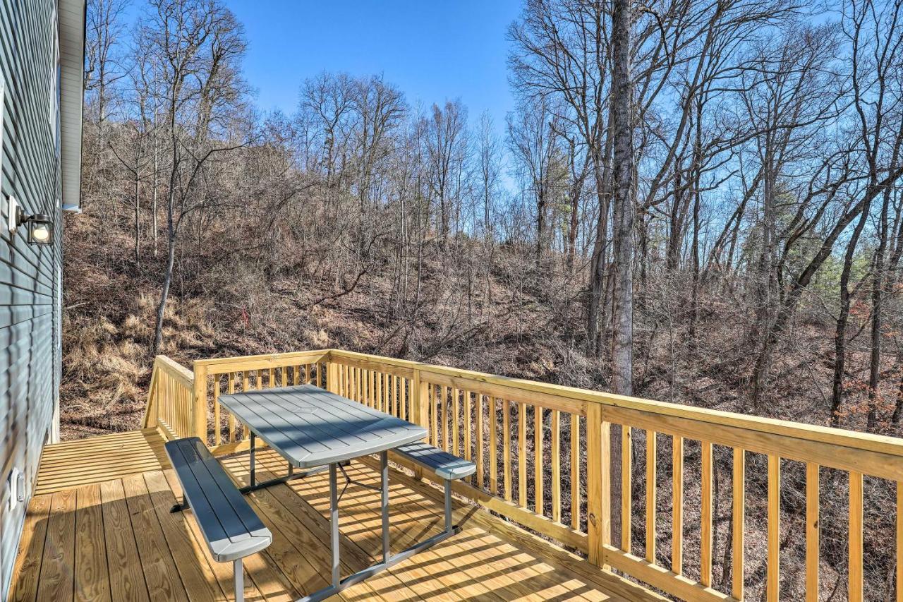 Charming Retreat With Views Near Downtown! * Asheville