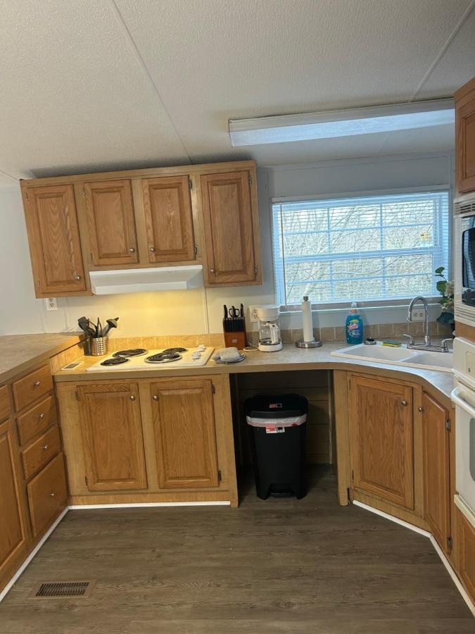 West Remodeled Mobile Apartment Asheville
