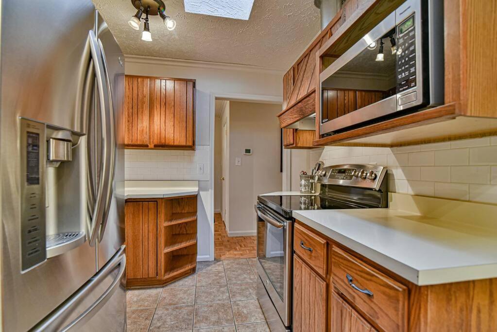 Hot Tub, Fire Pit, 12 Miles To Downtown Asheville