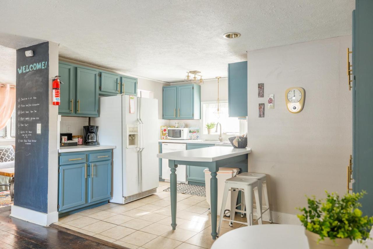 Apartment Tranquility Pet- Friendly *