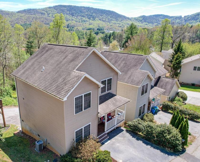 Holiday home Spacious Mountain House - 10 Minutes From & Biltmore! Asheville