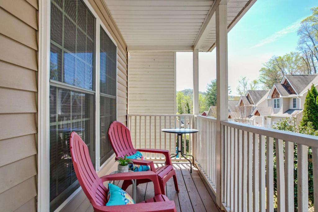 Spacious Mountain House - 10 Minutes From & Biltmore!