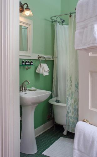 Bed & Breakfast Albemarle - 2*