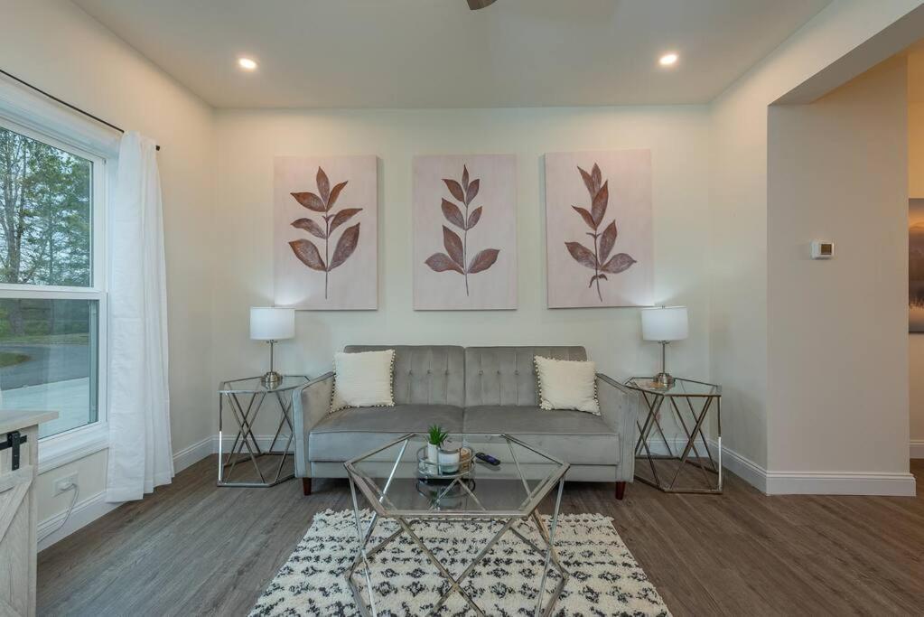 Pisgah Place! Comfy 2br Apt/house! Holiday home Asheville