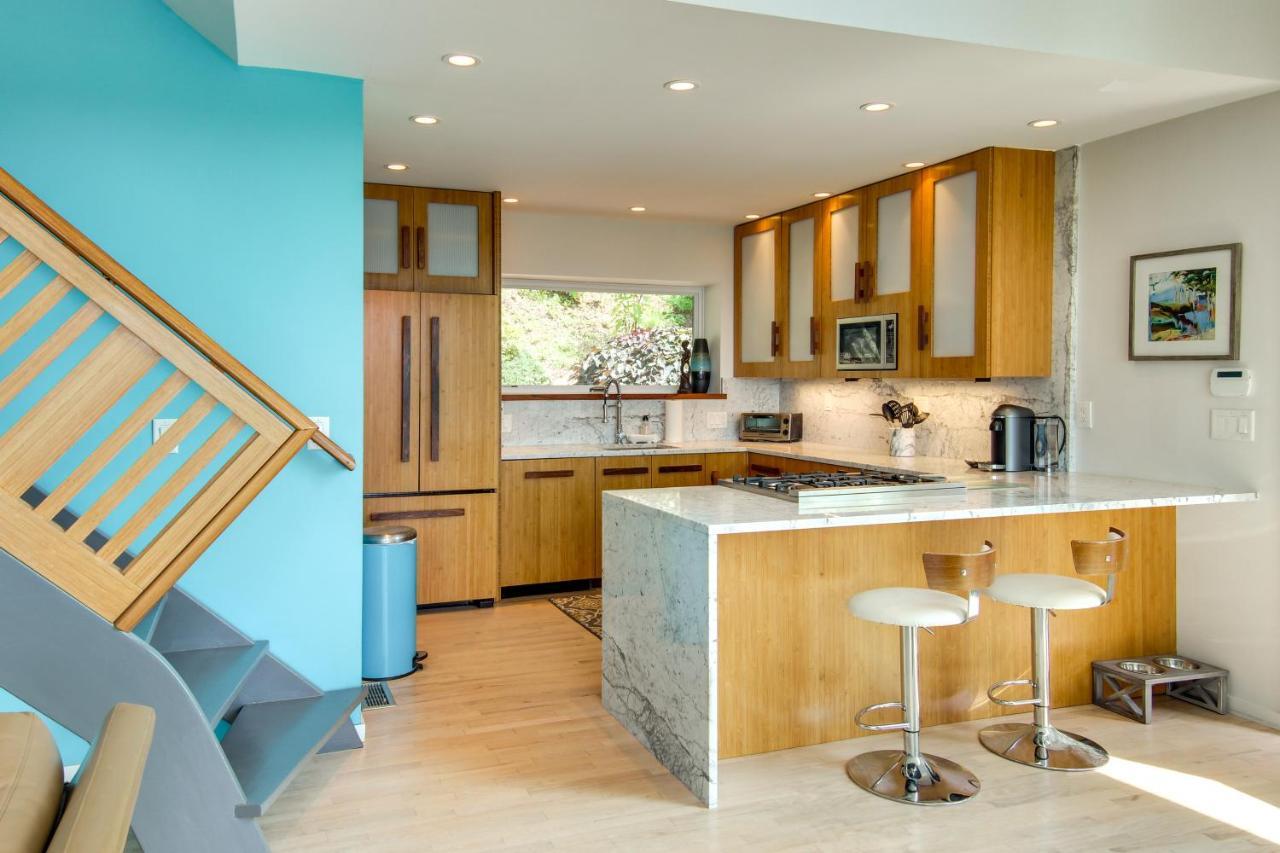 Contemporary With Panoramic Views! Holiday home Asheville