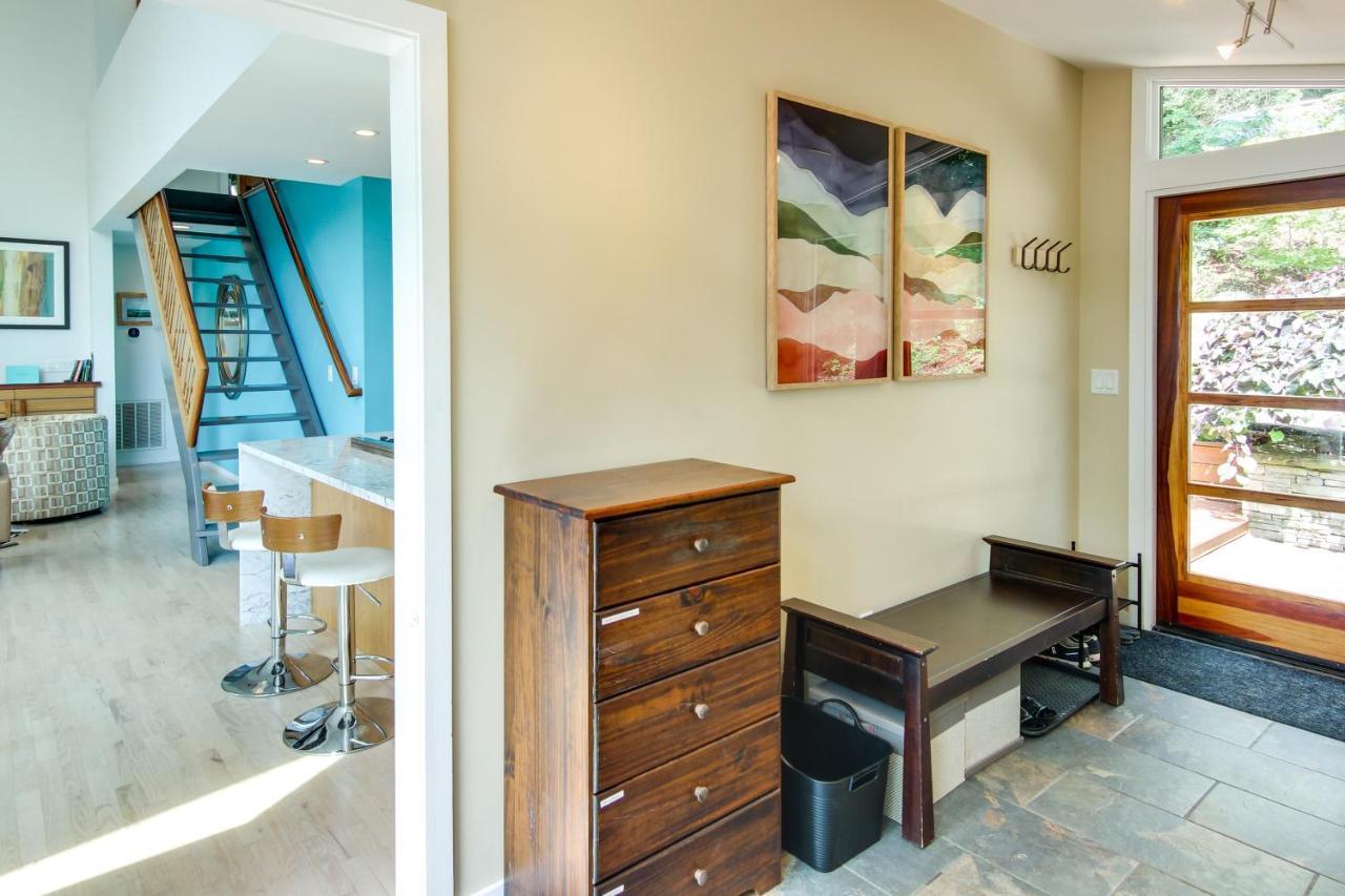 Contemporary With Panoramic Views! Asheville