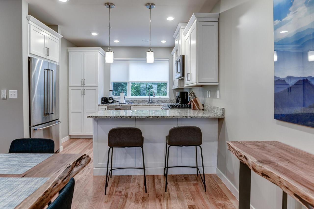 239 South Slope Beauty Asheville