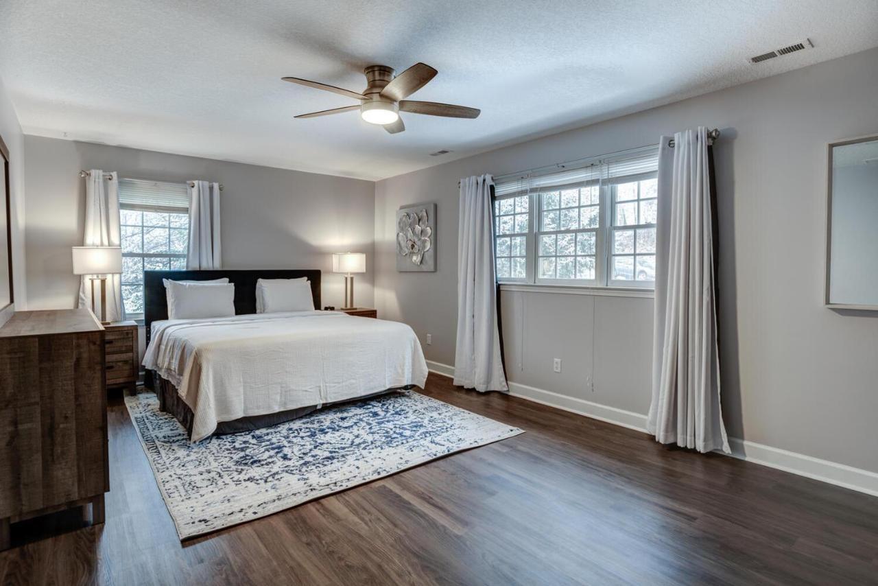 915 Town Mountain Rd Holiday home Asheville