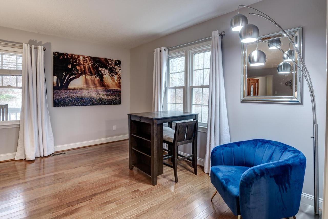 915 Town Mountain Rd Holiday home