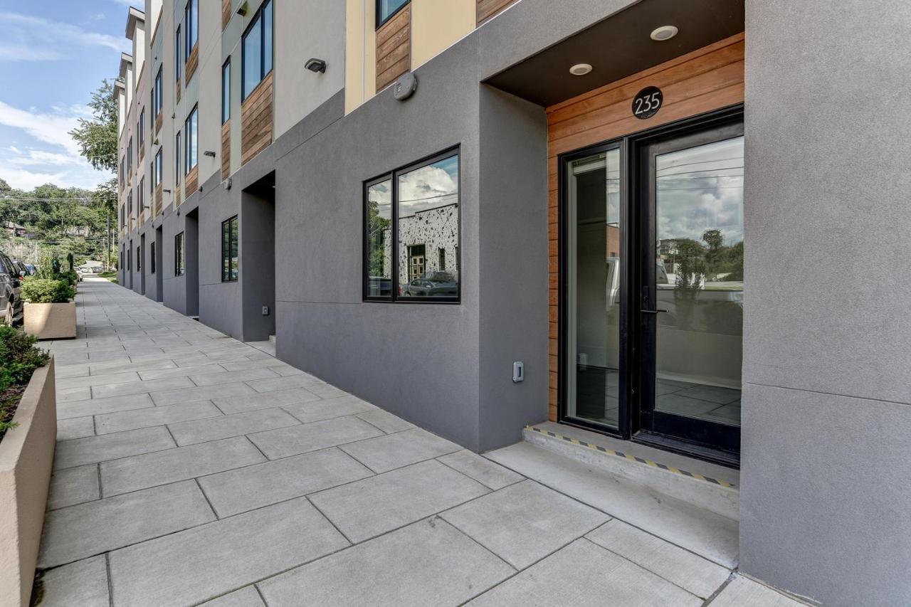 Short Coxe Avenue Townhome 235 Asheville