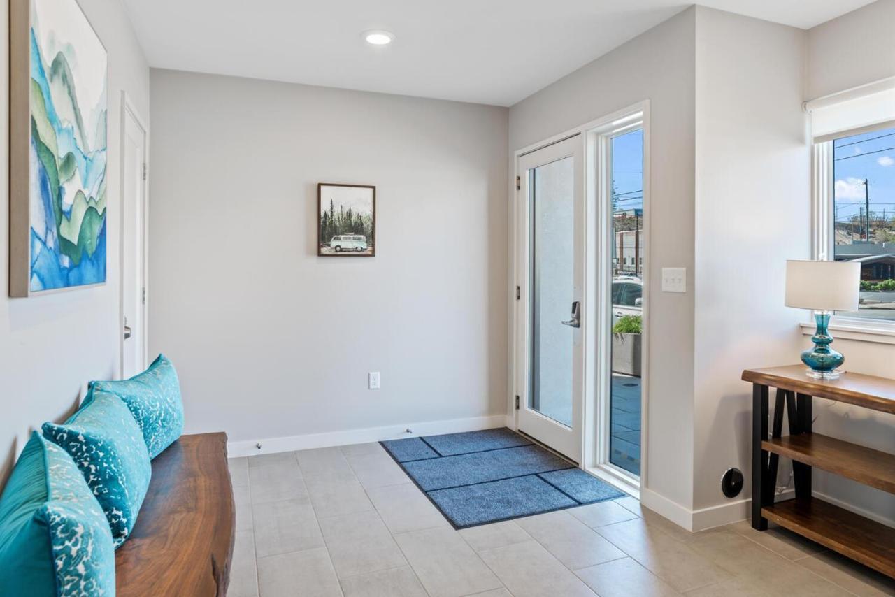 Short Coxe Avenue Townhome 233