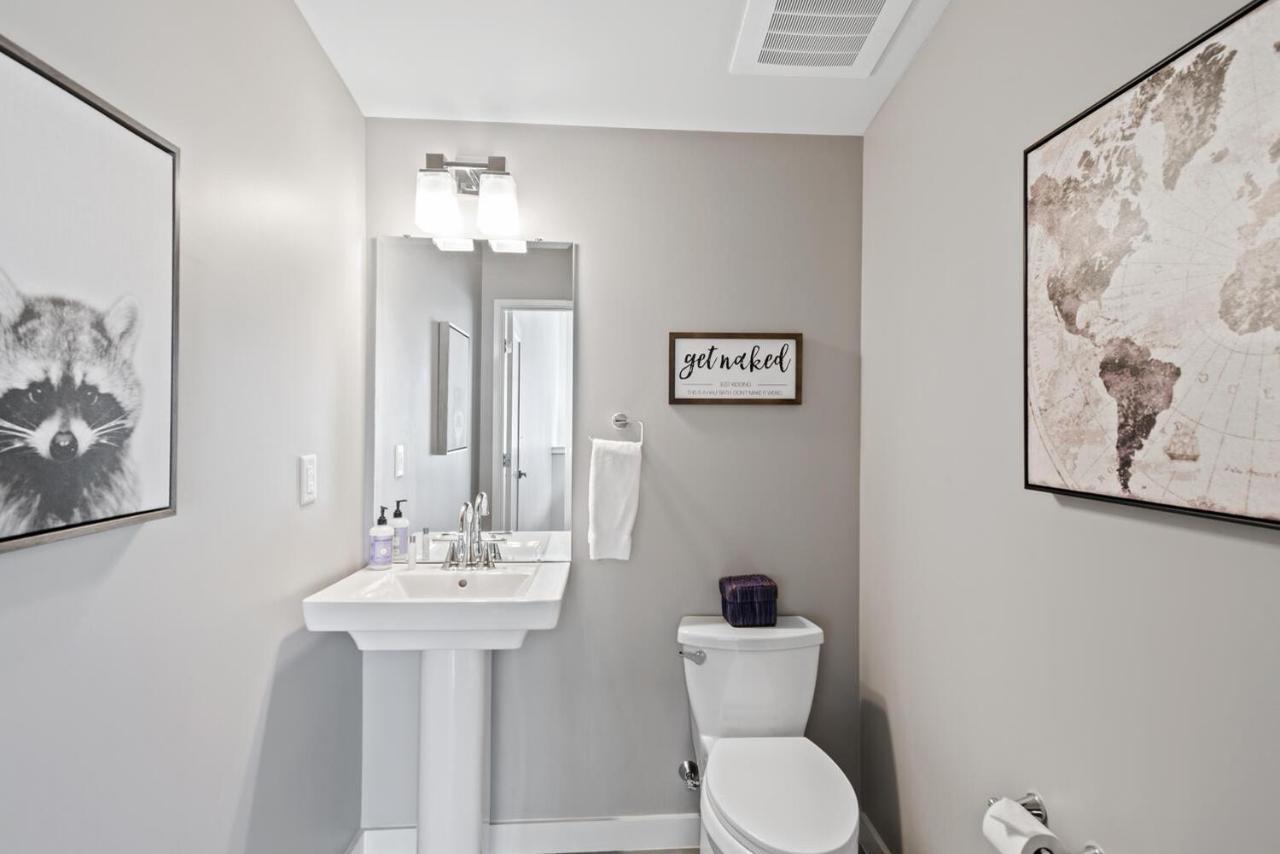 Short Coxe Avenue Townhome 233 Asheville