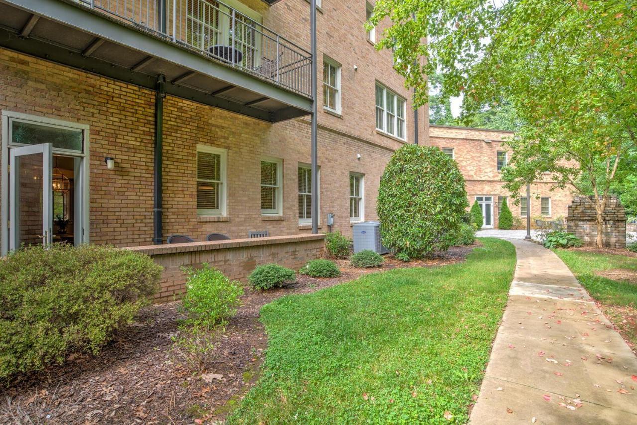 8 Village Lane 100