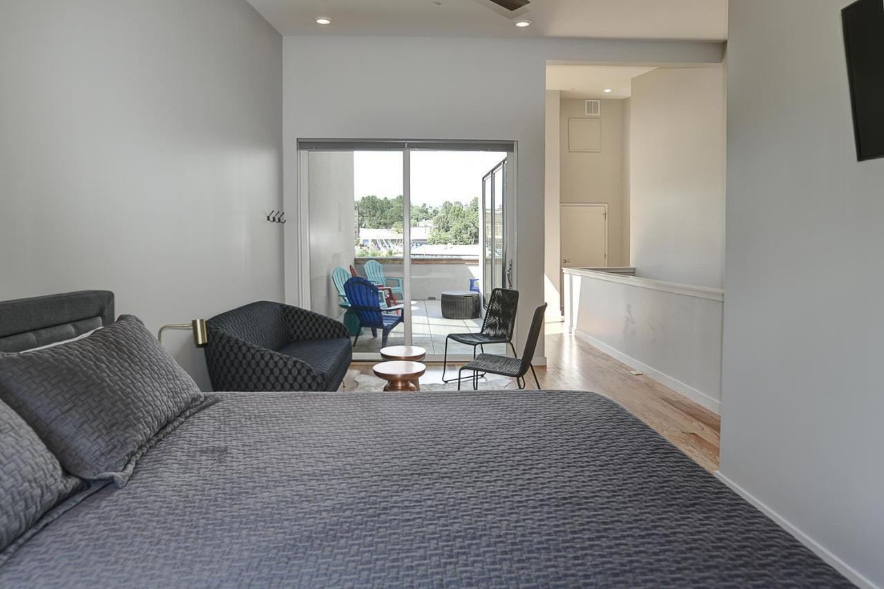 Short Coxe Avenue Townhome 235 Holiday home *