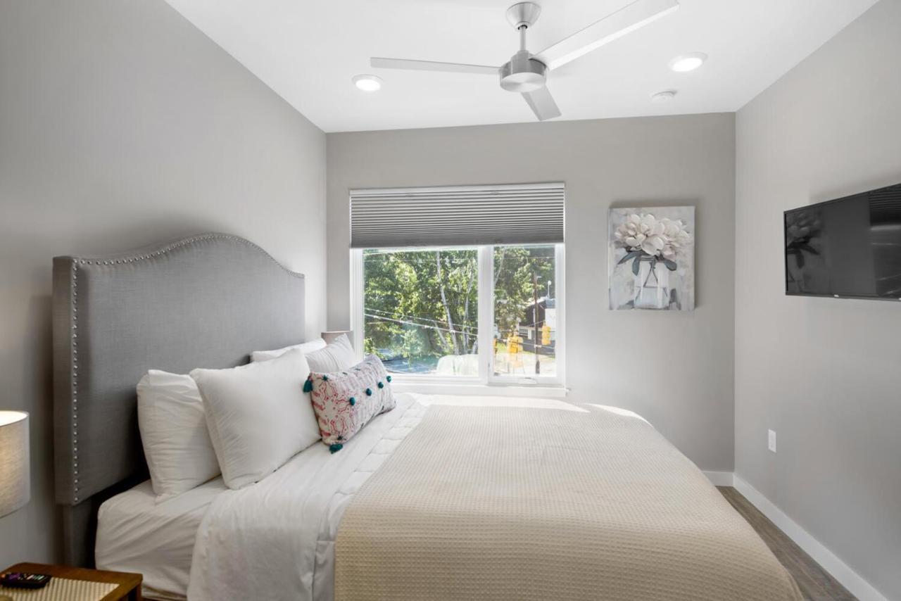 South Slope Townhome With Private Elevator Unit 102
