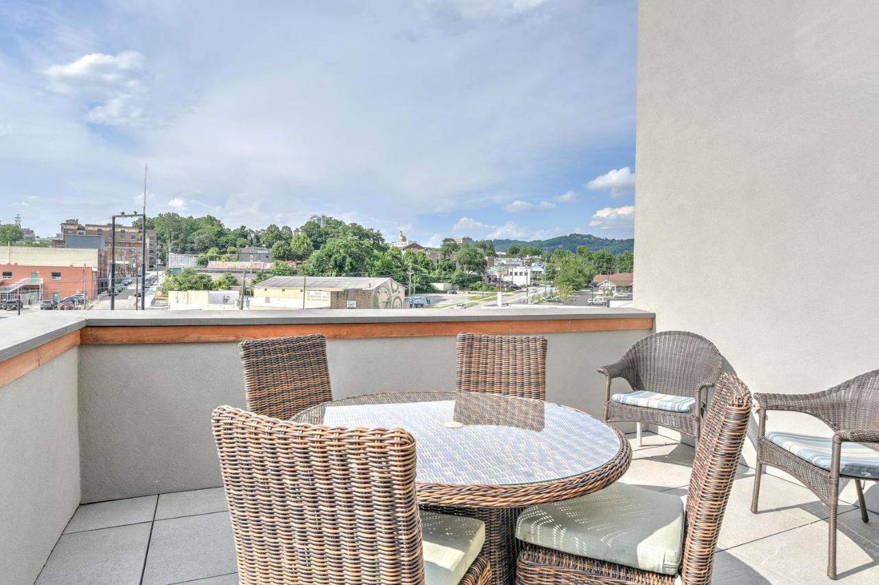Holiday home Luxe Townhouse With Garage And Terrace *