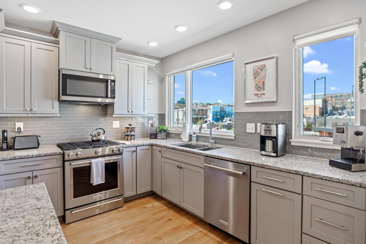 Short Coxe Avenue Townhome 233