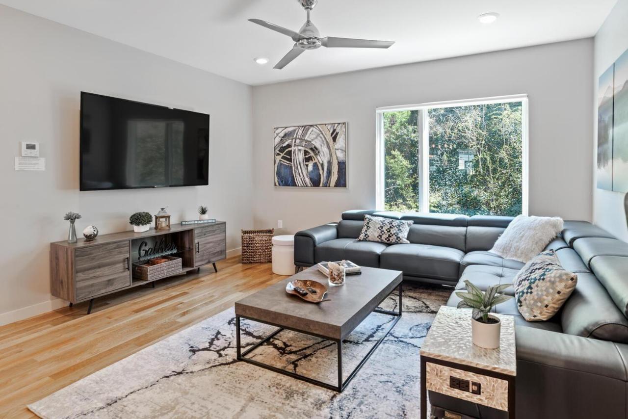 Short Coxe Avenue Townhome 233 Holiday home *