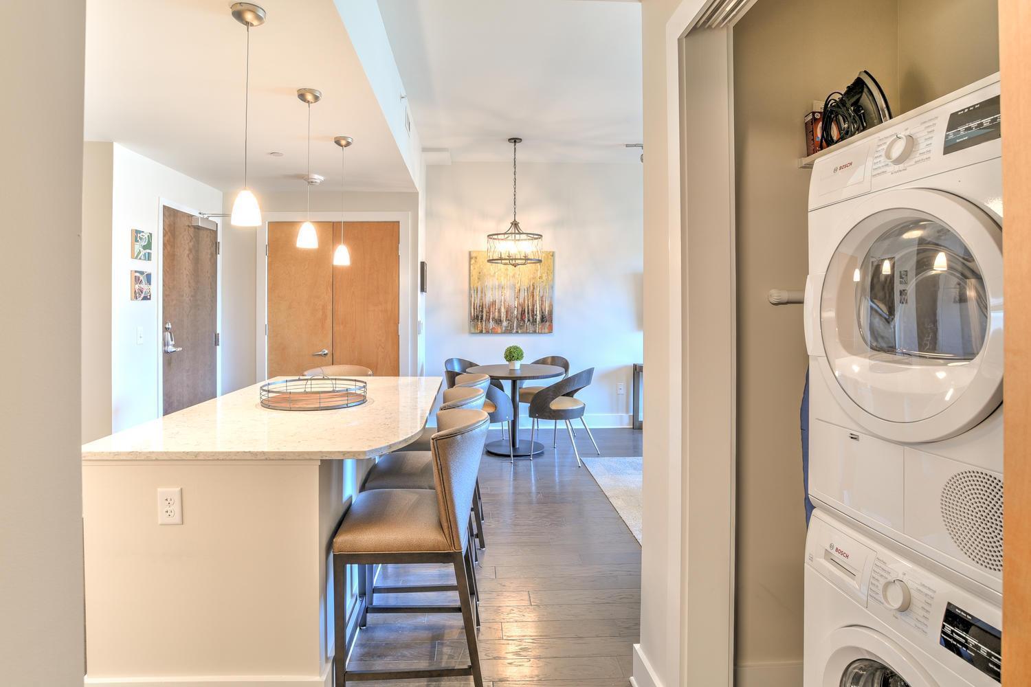 45 Asheland Avenue Unit 507 * Asheville
