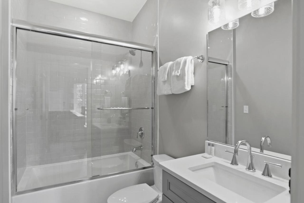 South Slope Townhome With Private Elevator Unit 102 *