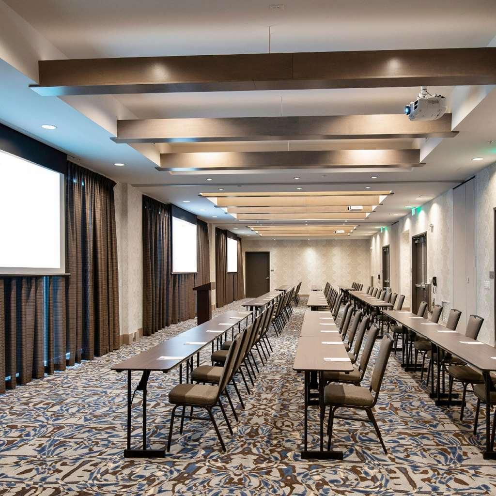 Doubletree By Hilton Downtown