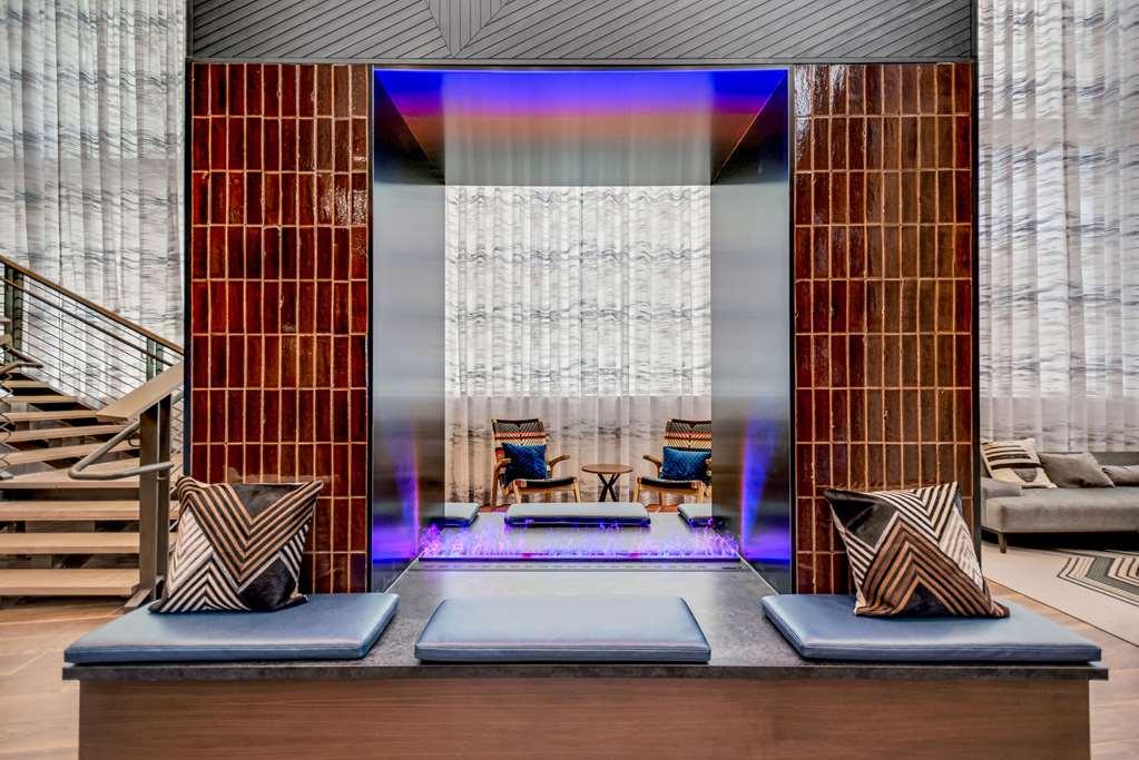 Doubletree By Hilton Downtown Hotel 4*