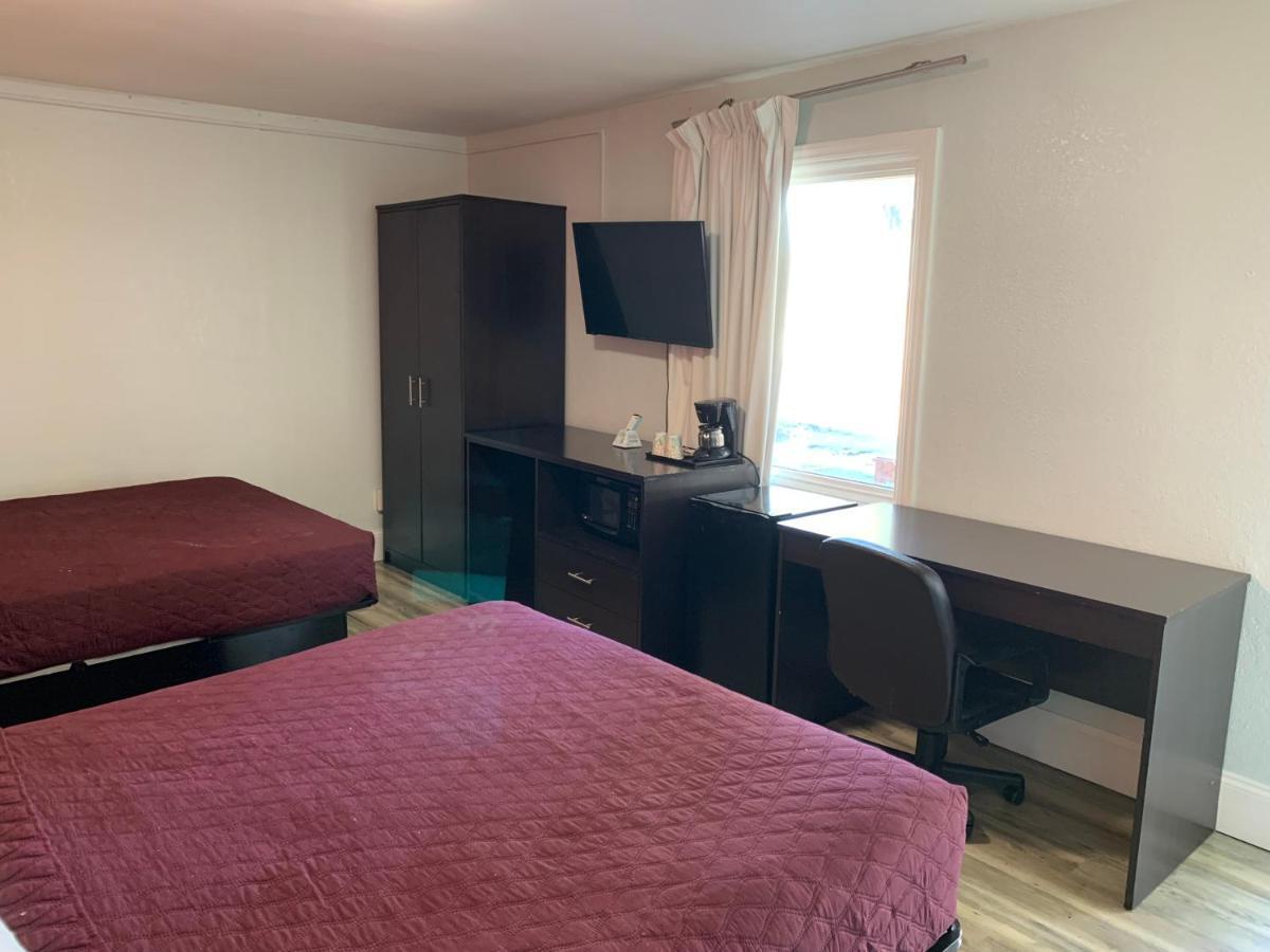 Motel Whispering Pines Asheville