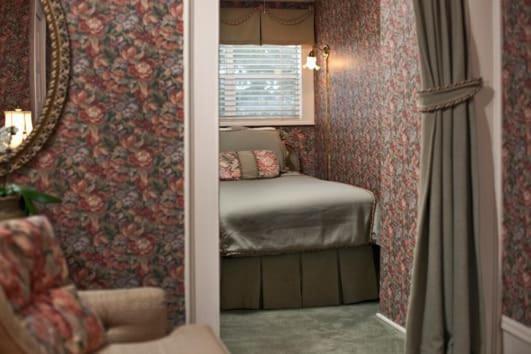 Bed & Breakfast Albemarle - 2*