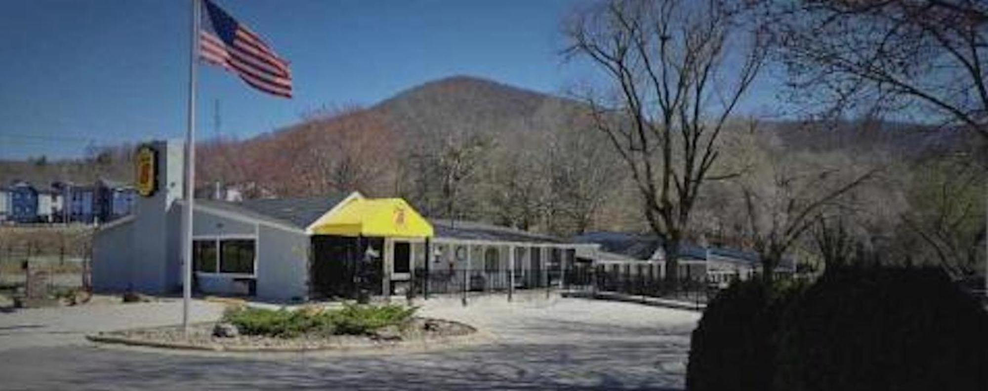 Super 8 By Wyndham Asheville/biltmore Asheville