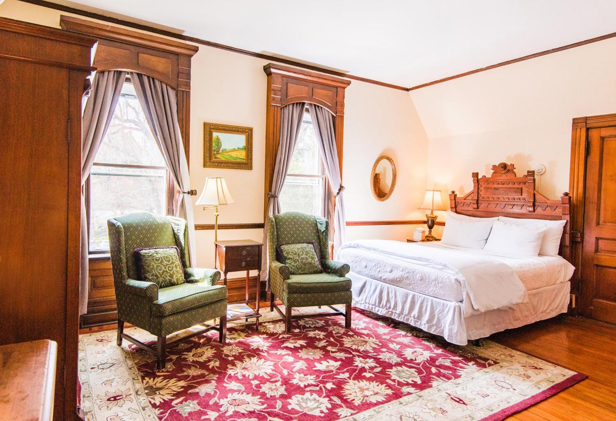 Bed & Breakfast Cedar Crest Asheville