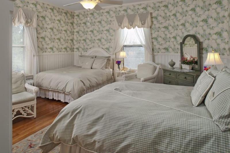 Albemarle - Bed & Breakfast Asheville