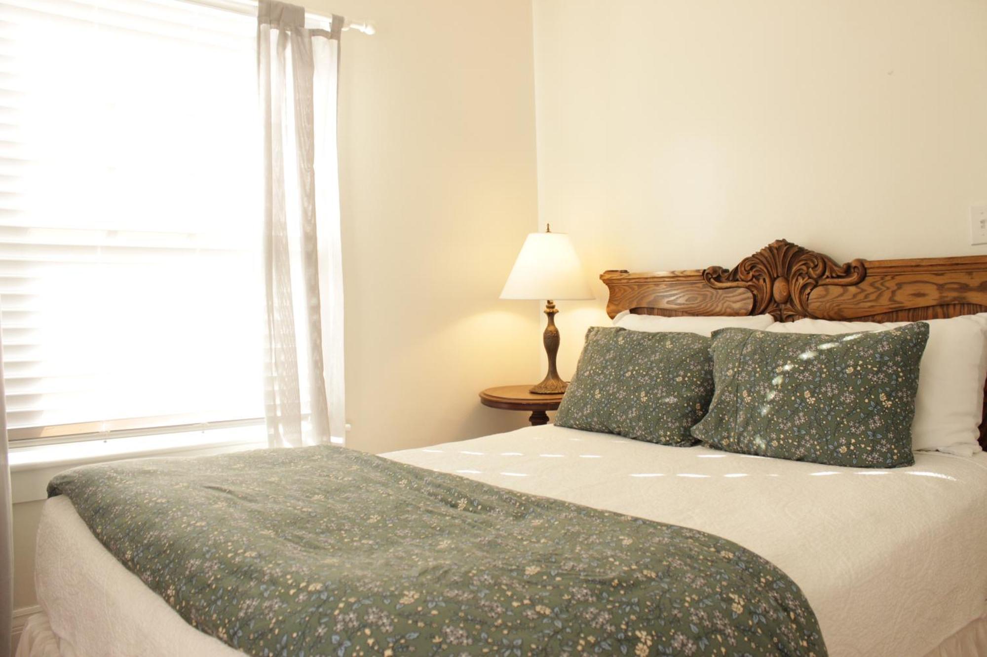Cedar Crest Bed & Breakfast