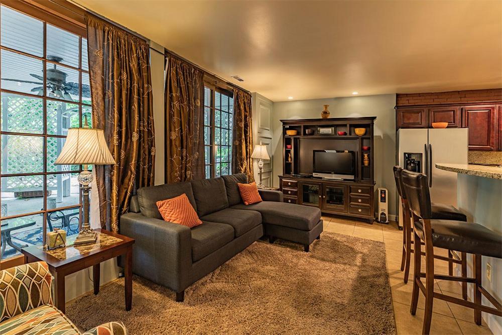 Cedar Crest Bed & Breakfast 3*