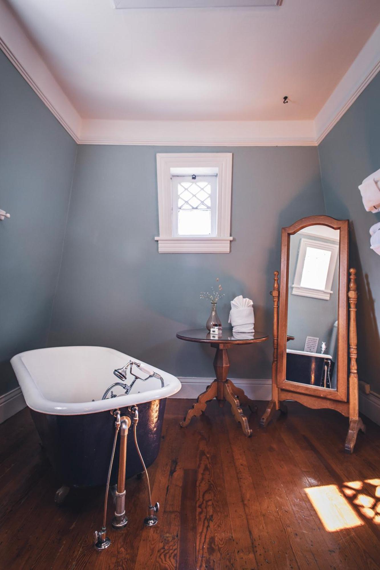 Bed & Breakfast Cedar Crest 3*
