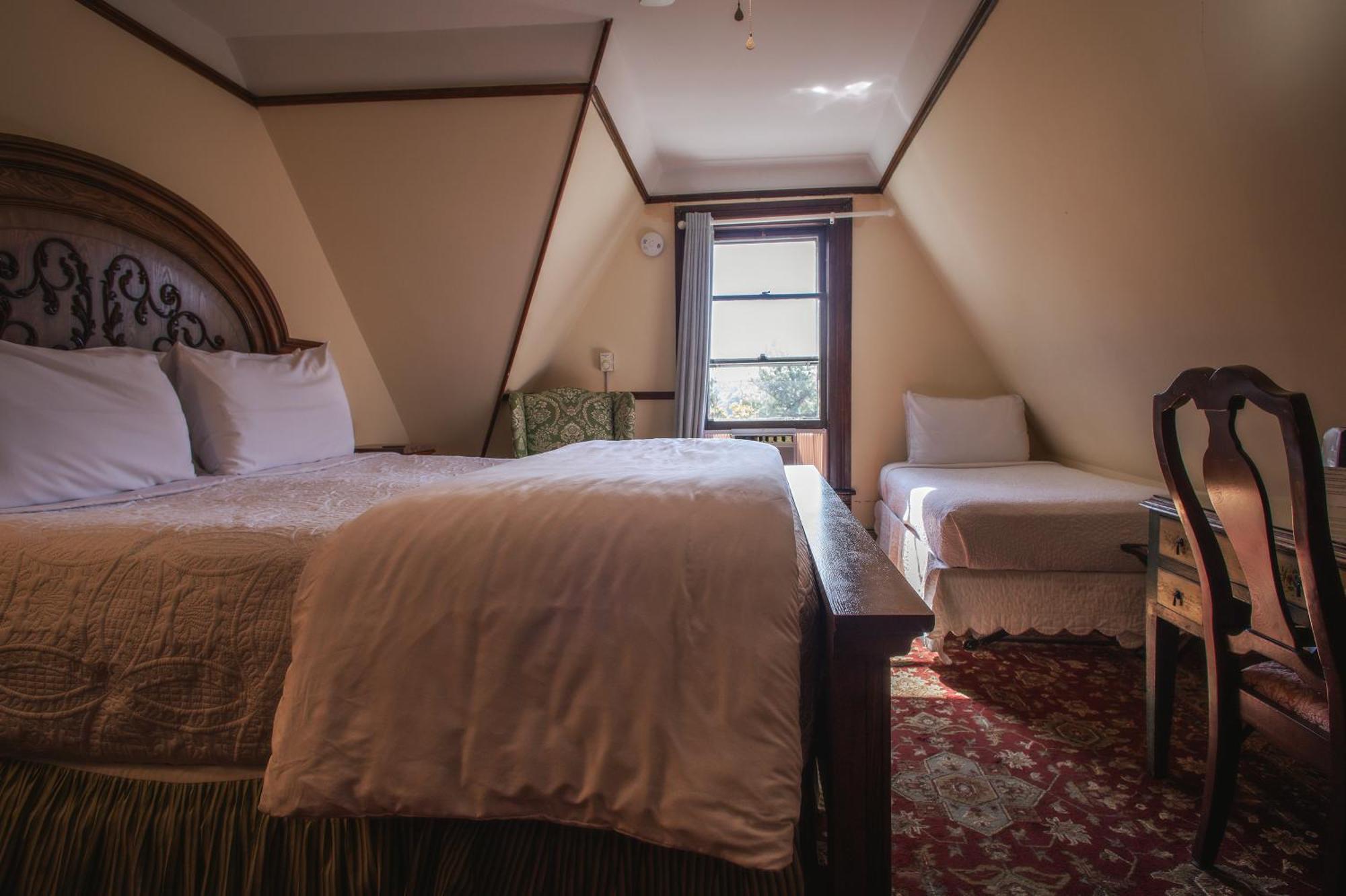 Bed & Breakfast Cedar Crest
