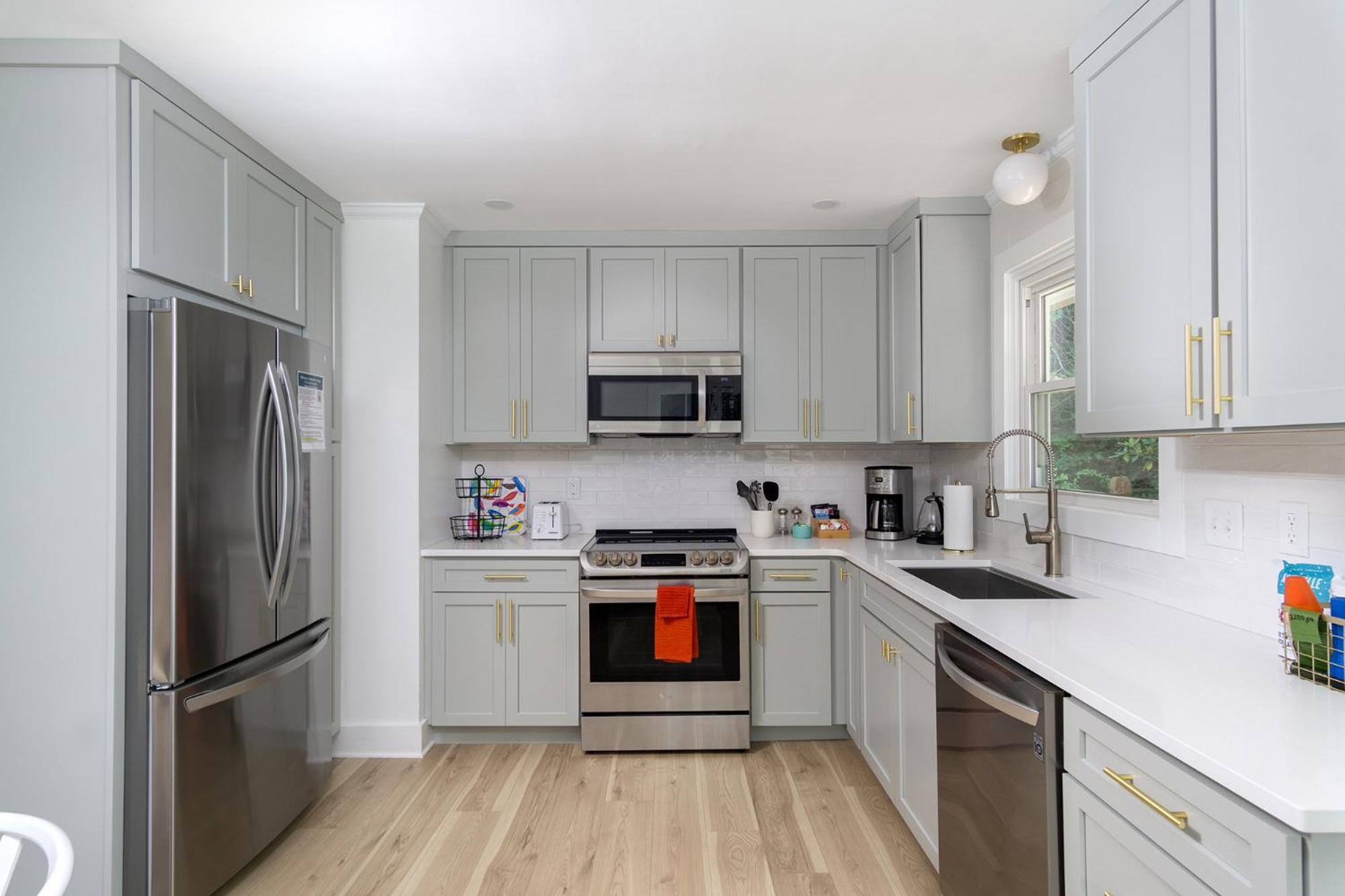 Cottontail Pet-friendly, Fire Pit & 10 Min. To Downtown Avl! Holiday home *