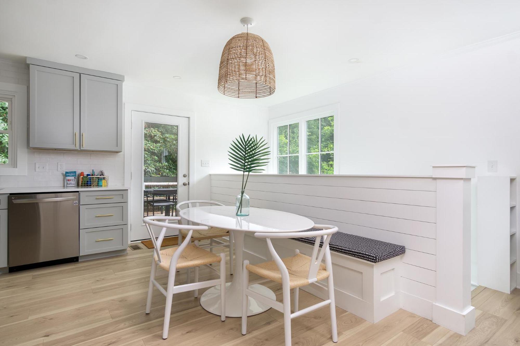Cottontail Pet-friendly, Fire Pit & 10 Min. To Downtown Avl! *