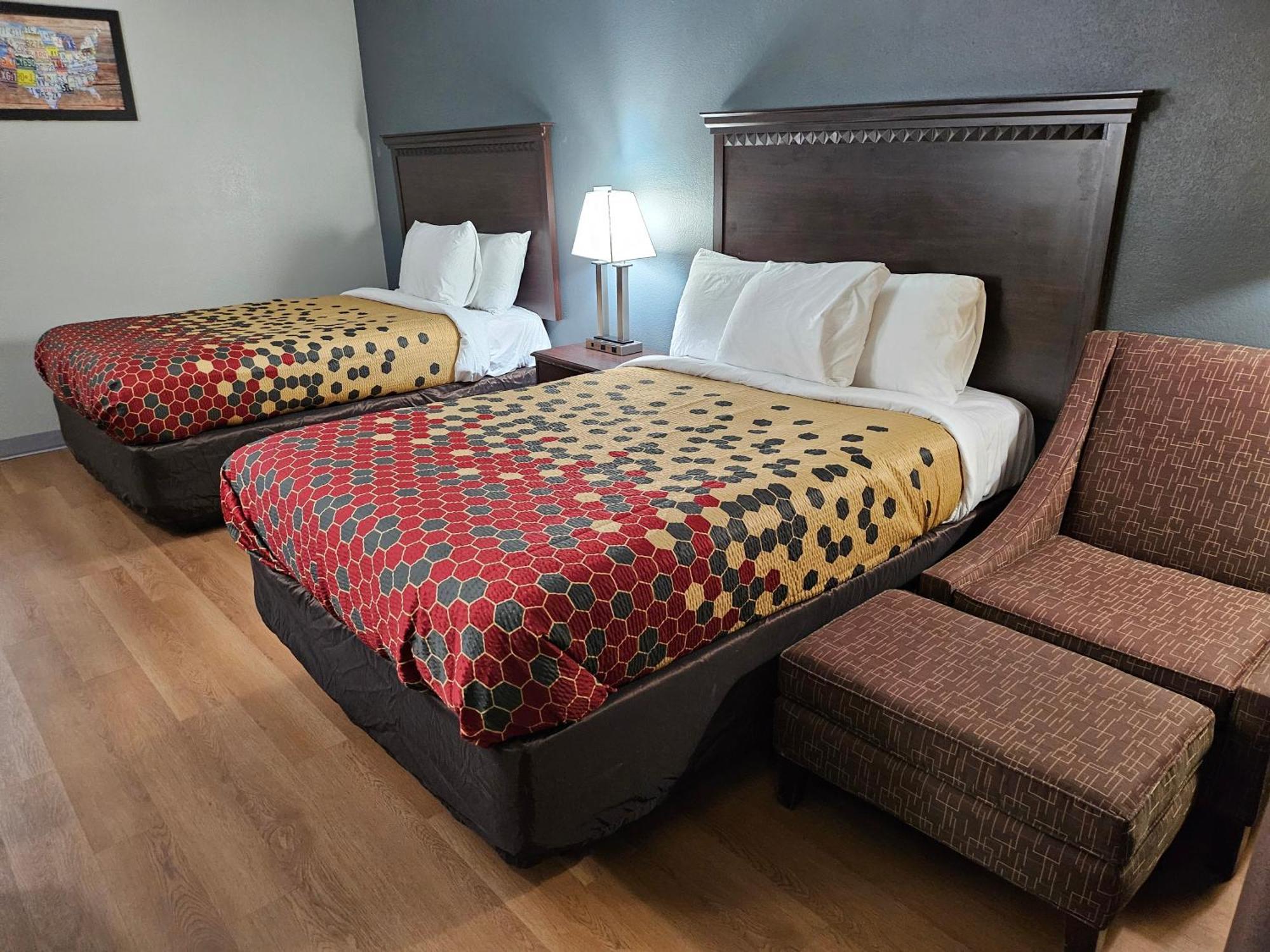 Econo Biltmore Lodge *