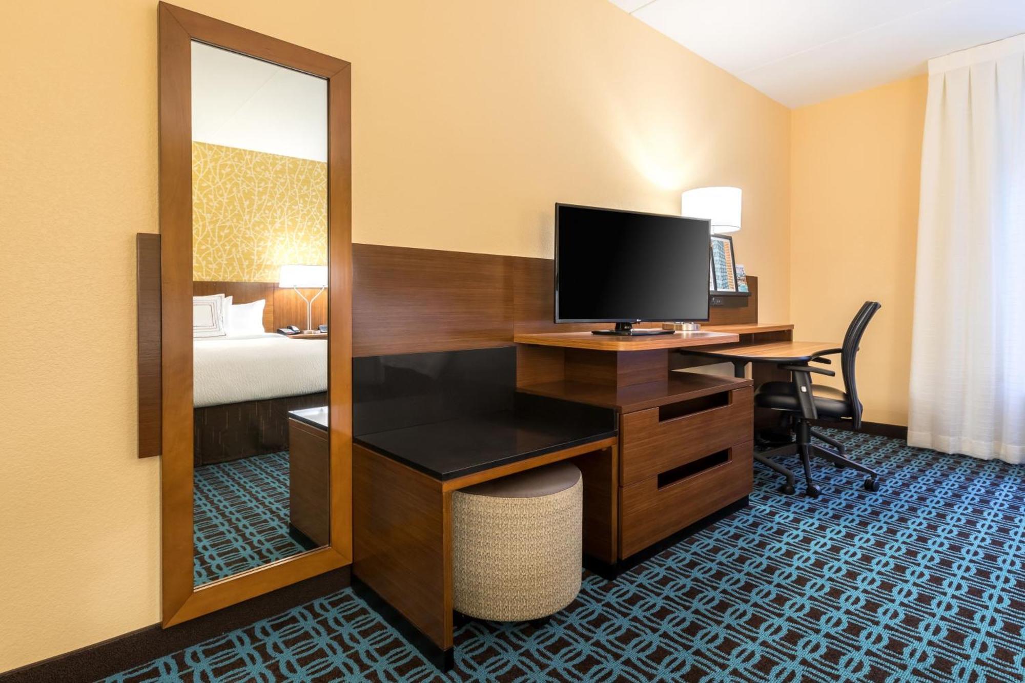 Fairfield & By Marriott Tunnel Road 3*