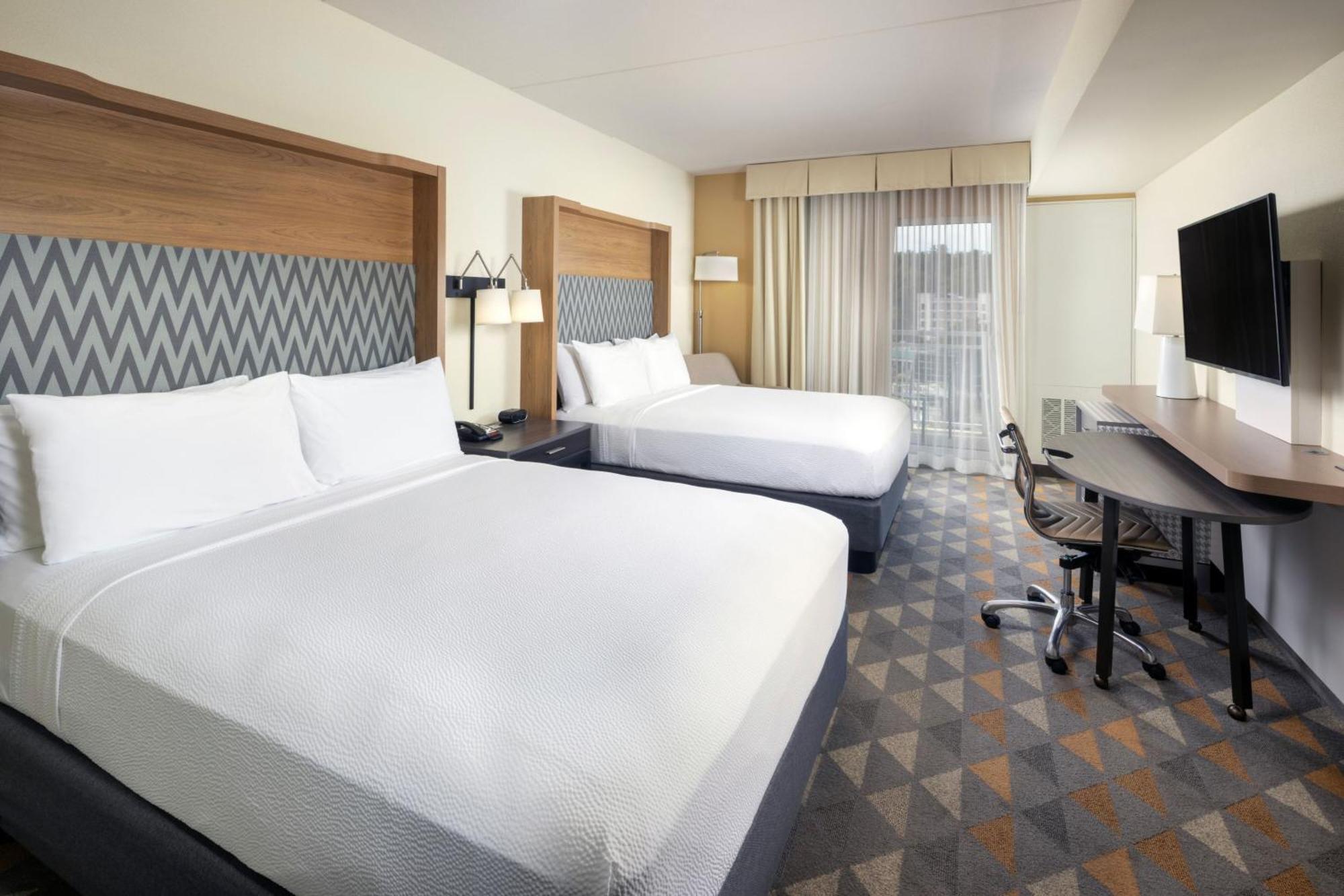 The Scenic At Biltmore Village Hotel 3*