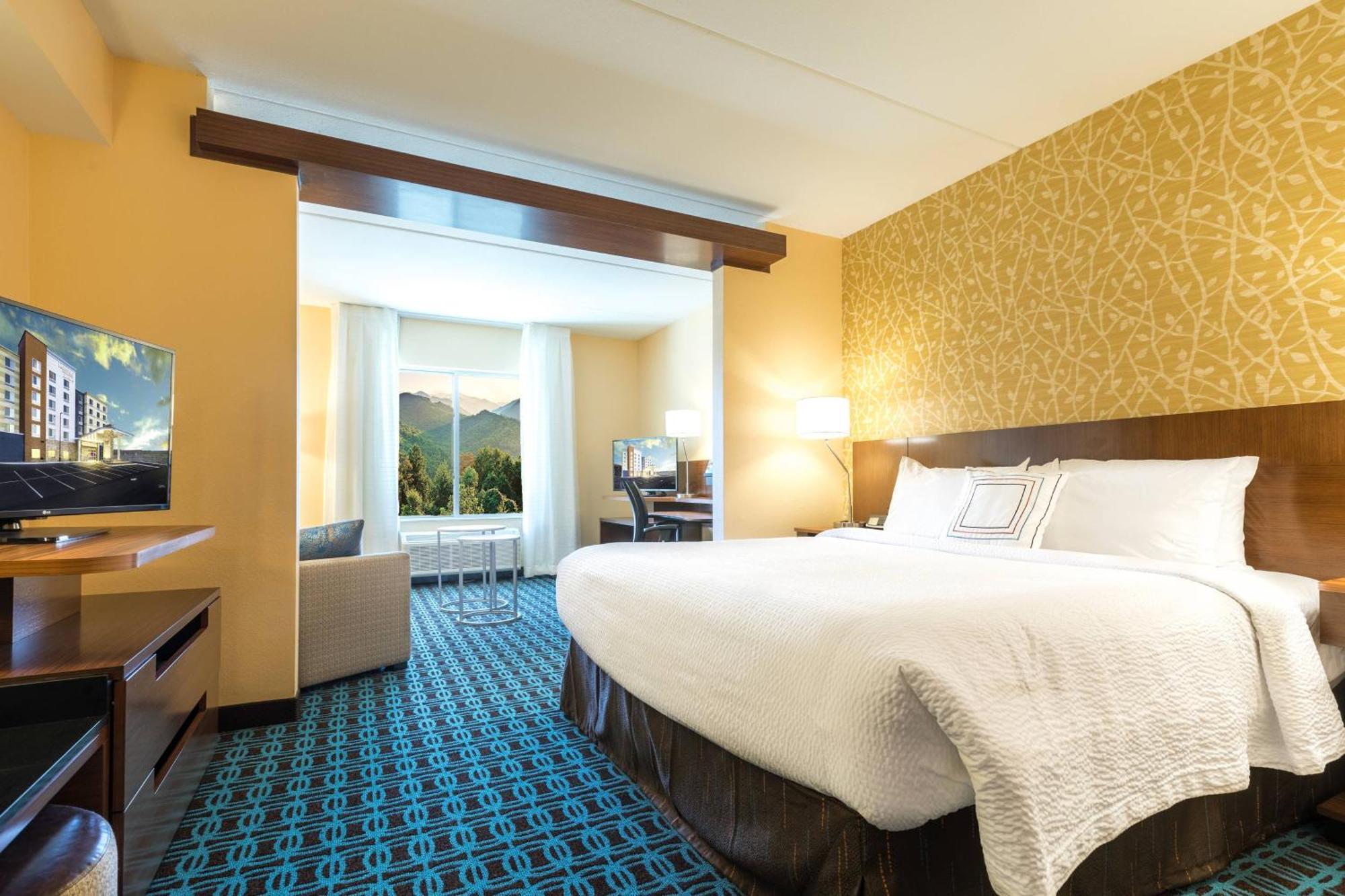 Fairfield & By Marriott Tunnel Road Hotel 3*