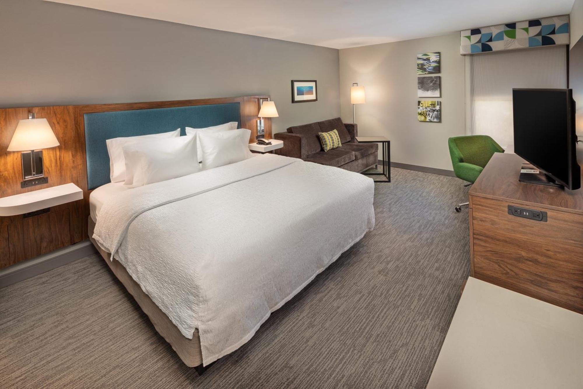 Hampton Asheville-tunnel Road Hotel 3*